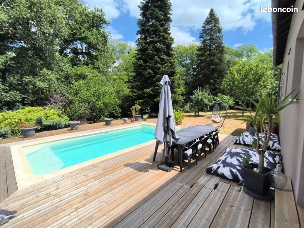 Maison 6 pièces 135 m² · à Busserolles · 135 m² · 294 900 €