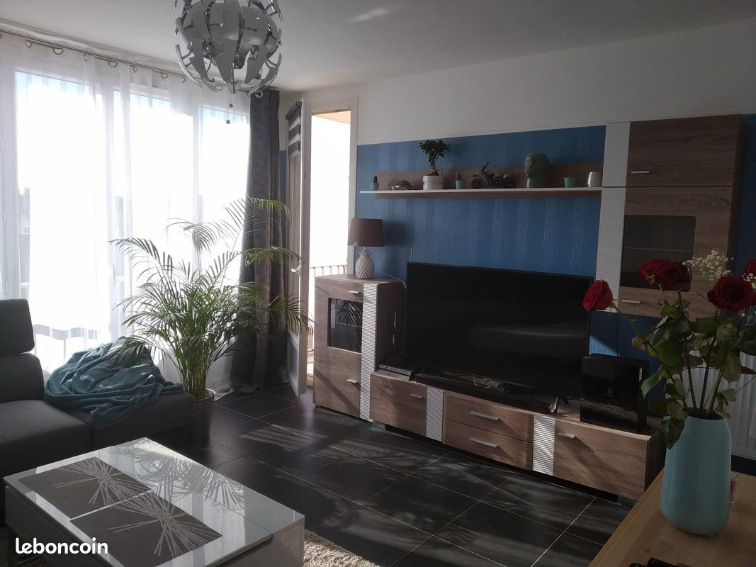 Appartement 3 pièces 55 m² · à Sainte-Savine · 55 m² · 580 €