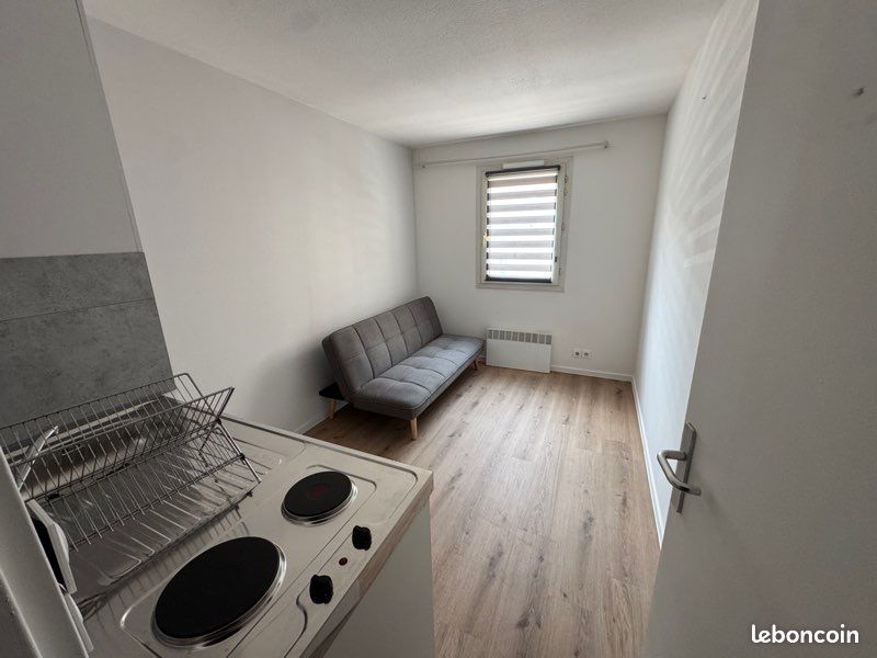 Appartement 1 pièce 14 m² · à Tours · 14 m² · 390 €