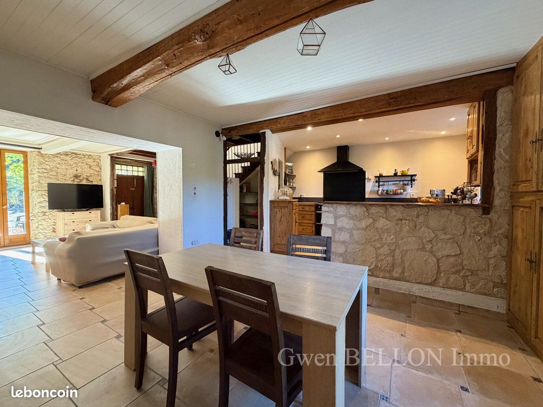 Maison 7 pièces 155 m² · à Montoulieu-Saint-Bernard · 155 m² · 270 000 €