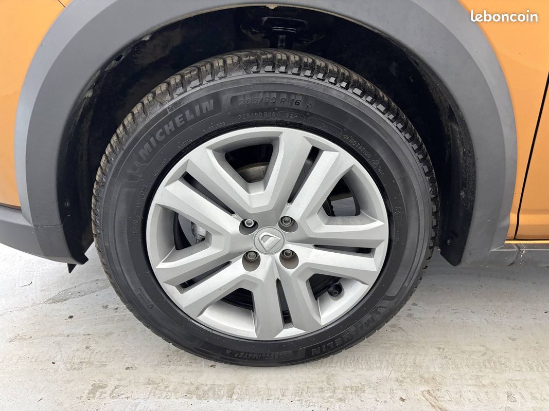 DACIA Sandero ECO-G 100 - 22 Stepway Confort (image 19)