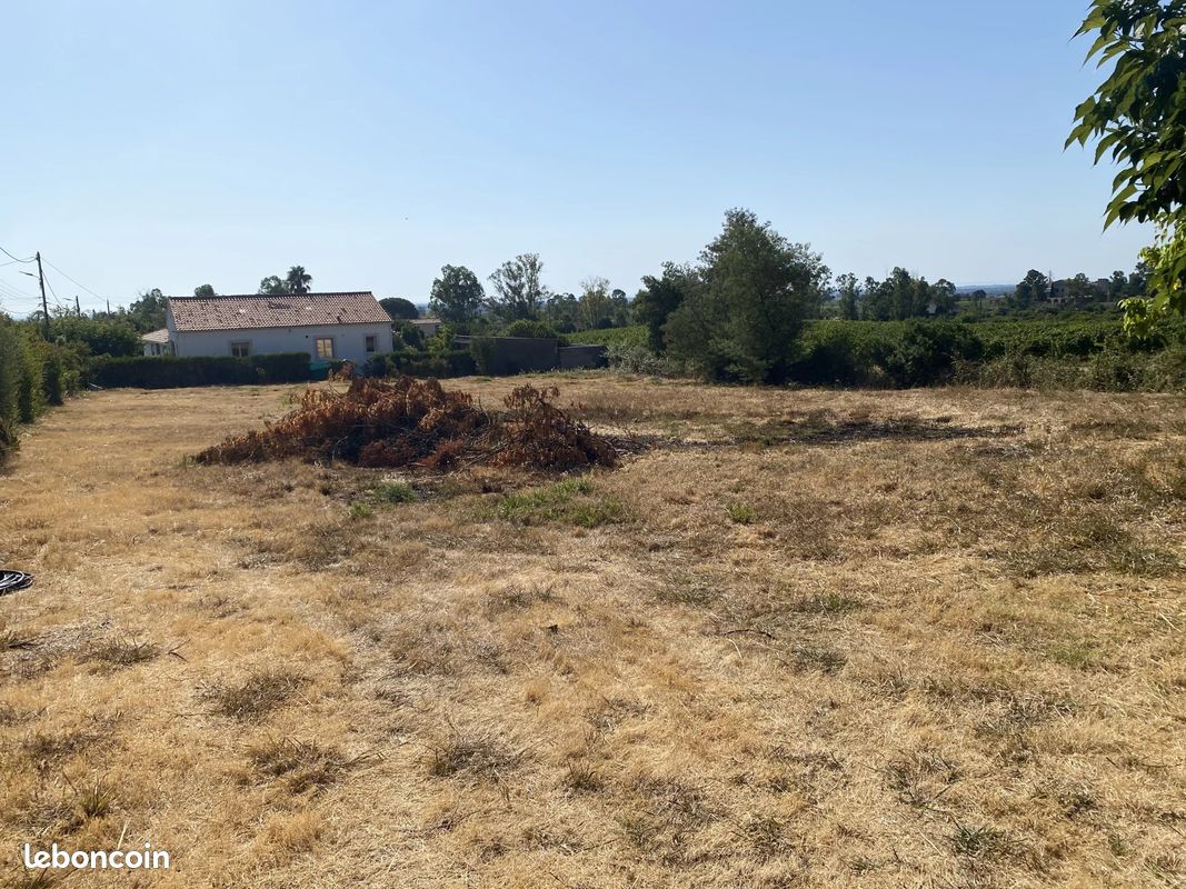 Terrain 1037 m² · à Pietroso · 1 037 m² · 100 000 €