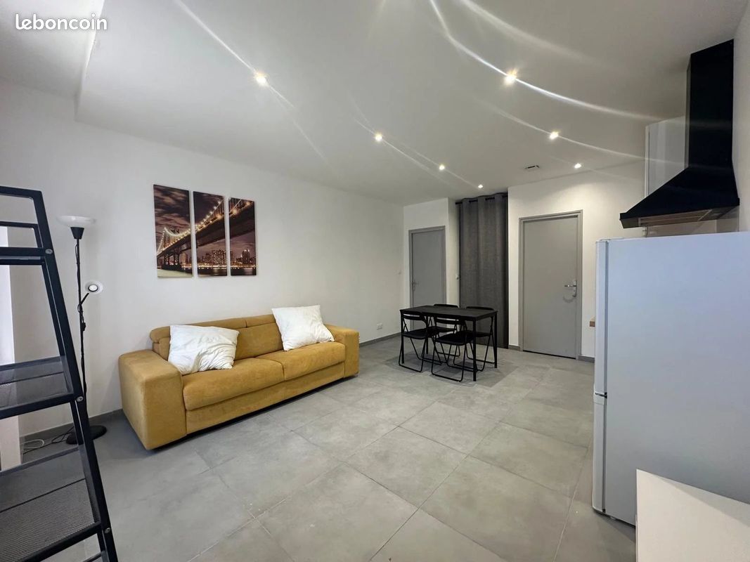 Appartement 1 pièce 25 m² · à Martigues · 25 m² · 550 €/mois
