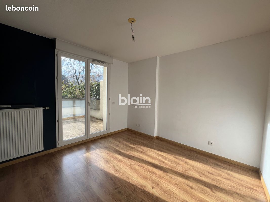 Appartement a louer fontaine - 3 pièce(s) - 64 m2 - Surfyn