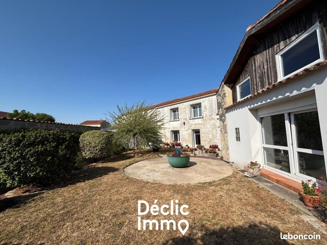 Maison 7 pièces 185 m² · à La Jarrie · 185 m² · 420 000 €