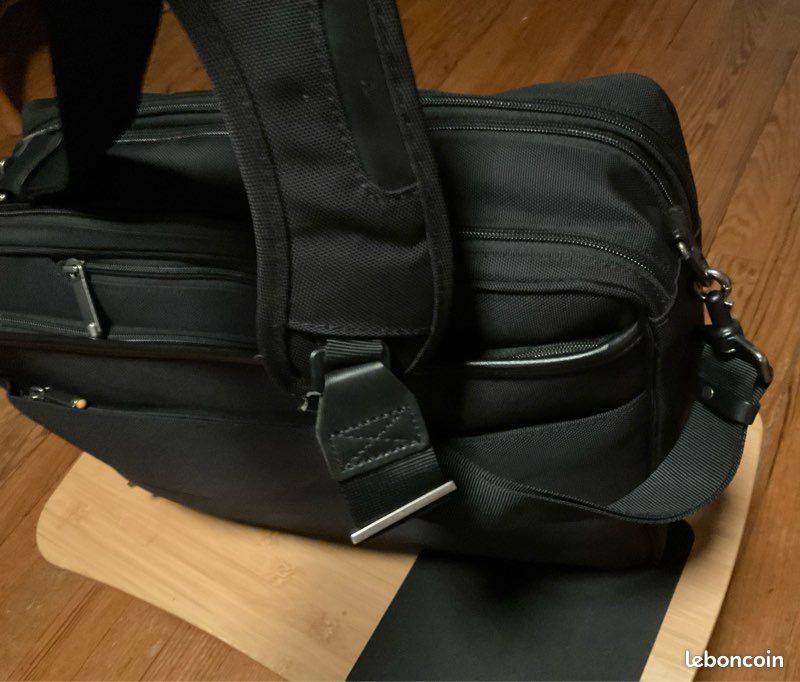 Briefcase (image 16)