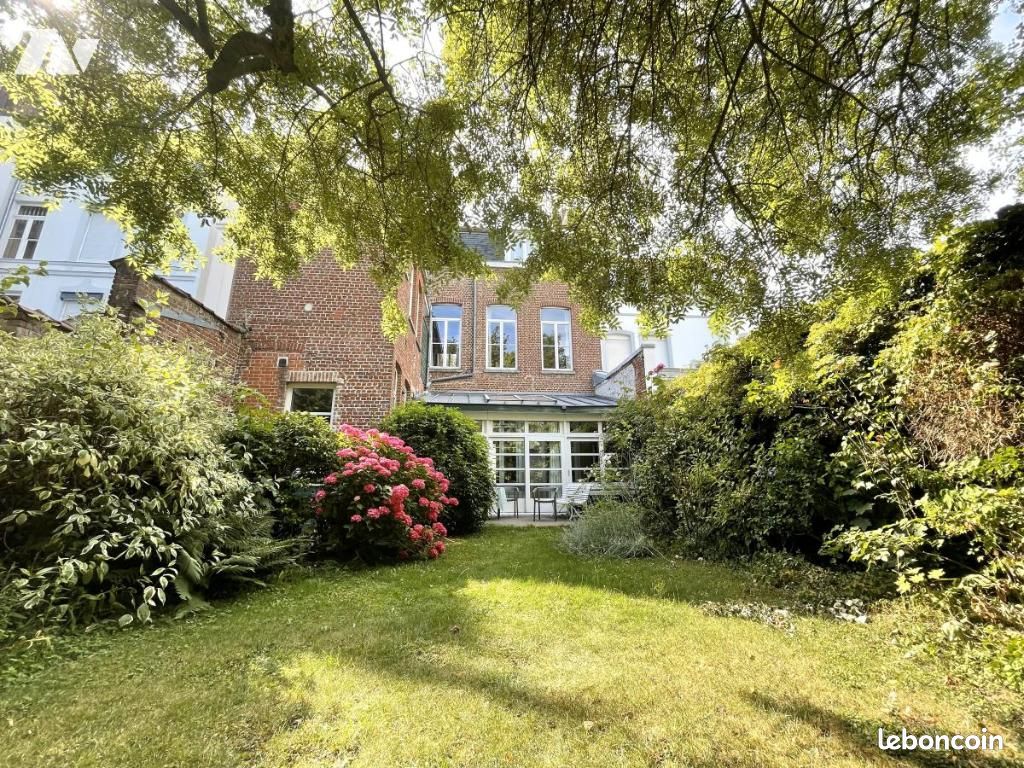 Maison 9 pièces 293 m² · à Lille · 293 m² · 1 450 000 €
