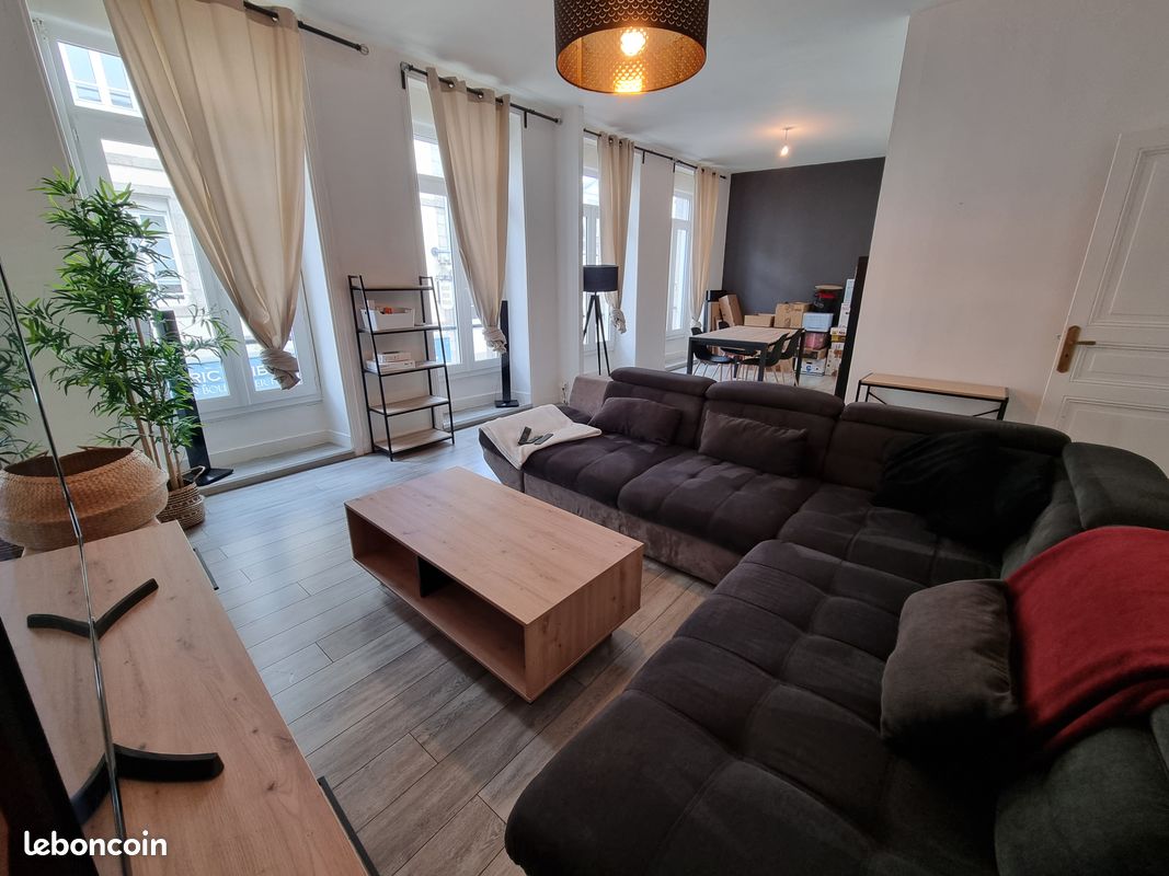 Appartement 3 pièces 70 m² · à Pont-l'Abbé · 70 m² · 170 000 €