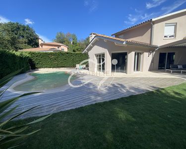 Maison 1 280 000 € - 150 m²