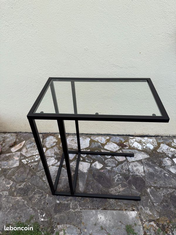 Table d’appoint (image 1)