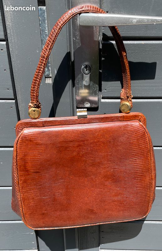 Sac à main neuf et ancien - Canada