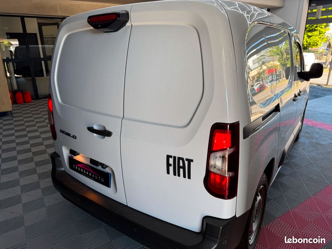 Fiat doblo fourgon m 650kg bluehdi 130 s&s eat8 (image 5)