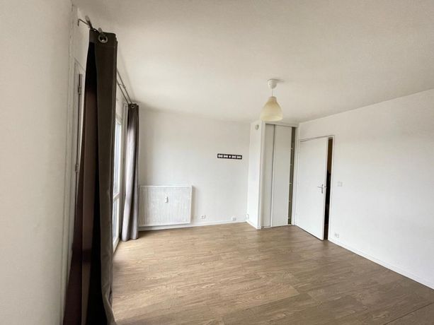 Appartement a louer saint-ouen-l'aumone - 1 pièce(s) - 30 m2 - Surfyn