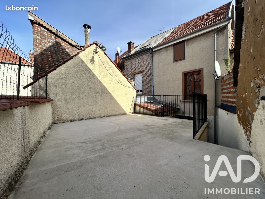 Maison 5 pièces 127 m² · à Blancs-Coteaux · 127 m² · 144 000 €