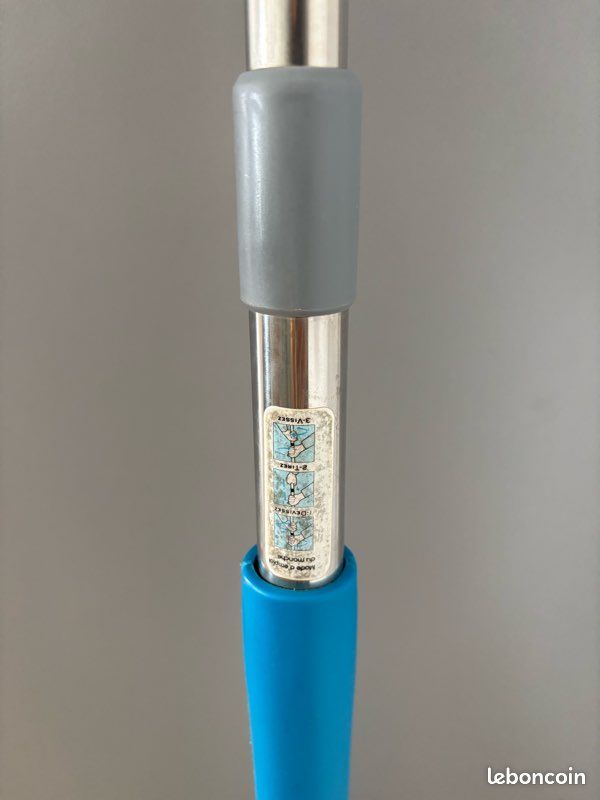 Balai lave-sol microfibre avec essorage intègré (image 3)
