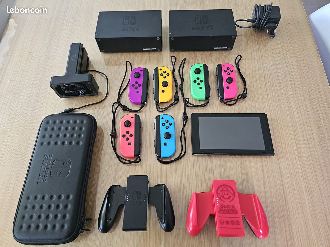 Pack Nintendo Switch V1 (Non-OLED) + 3 paires de Joy-Con + accessoires - lot complet (image 1)