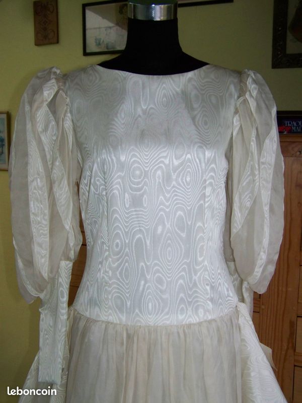 Robe de Mariée Vintage Couture Moire de soie Huis PAULA T 38-40 022 (image 5)
