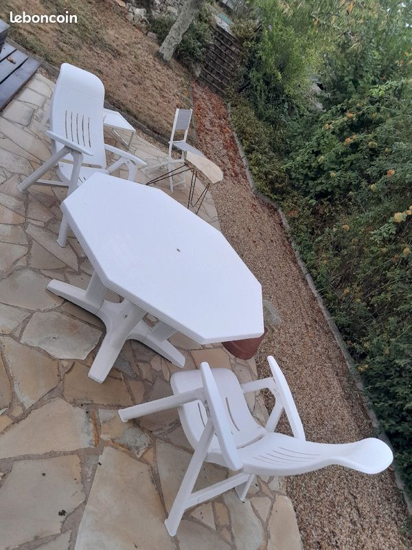 Table à manger d'extérieur (image 2)