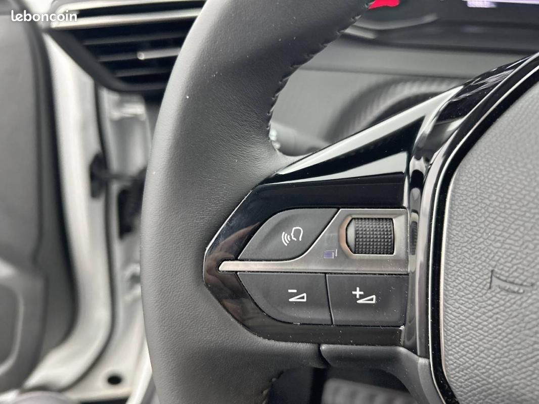 Peugeot 2008 BlueHDi 110 S&S BVM6 - Style (image 18)