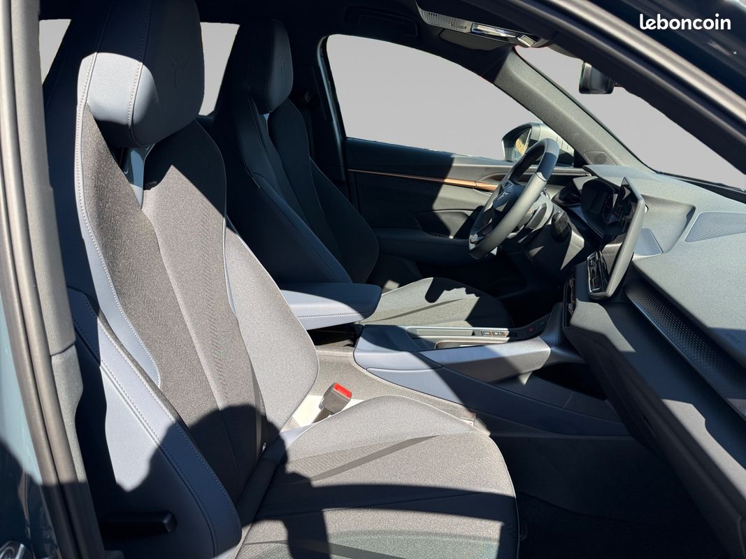 CUPRA Terramar 1.5 eHybrid 272 ch DSG6 VZ (image 11)