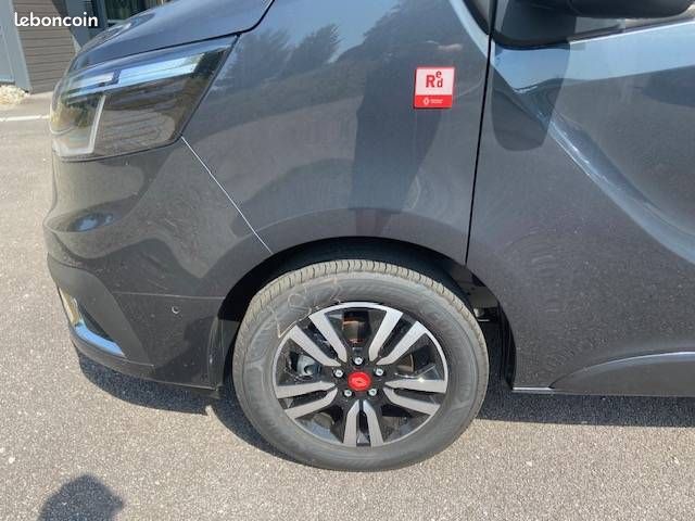 Renault traffic 2.0 170 cv bva 9 places rallonge red 2026 (image 14)