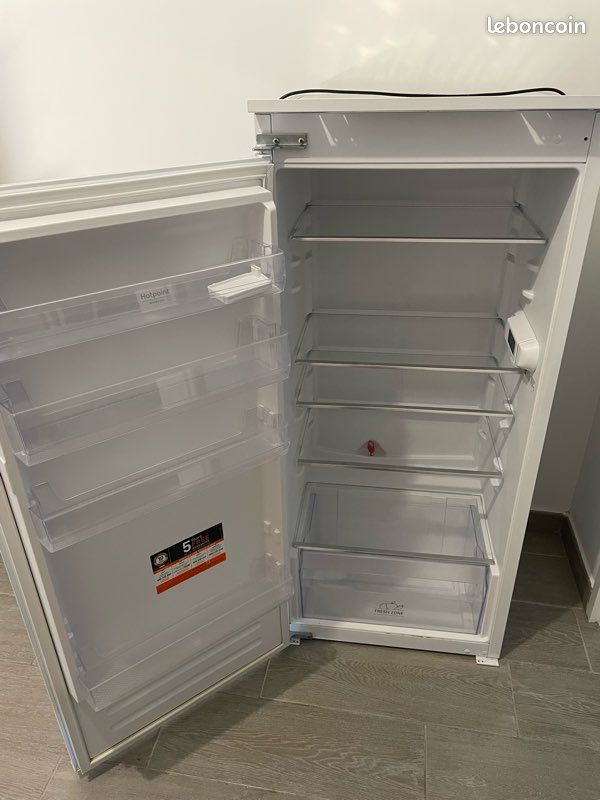 Réfrigérateur Hotpoint Ariston – fonctionne parfaitement (image 2)