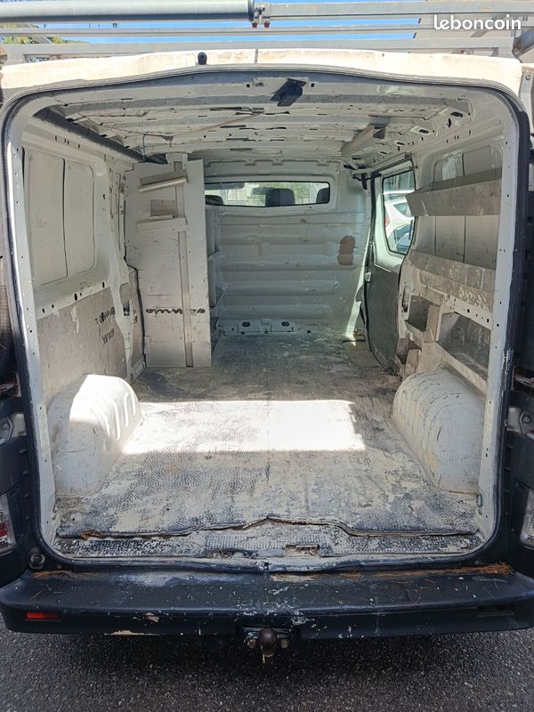 OPEL VIVARO L2H1 2.5 CDTI 145cv (image 5)
