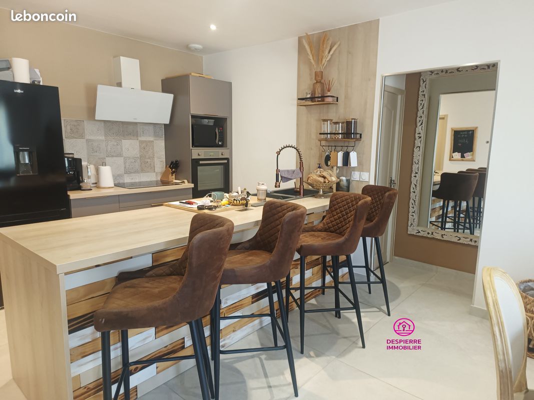 Maison 5 pièces 135 m² · à Saint-Maurice-l'Exil · 135 m² · 250 000 €