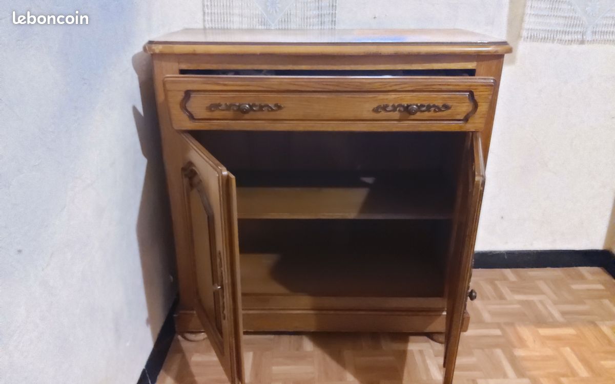Commode (image 2)