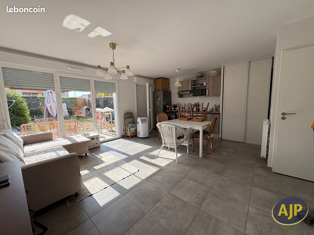 Maison 4 pièces 83 m² · à Bassens · 83 m² · 872 €