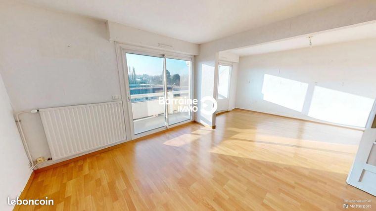 Appartement 4 pièces 77 m²