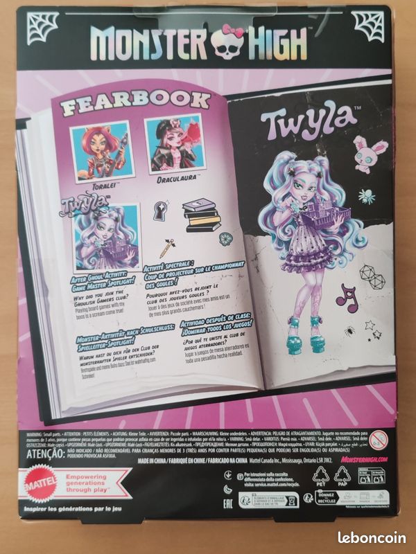 Monster High - Twyla Fearbook (image 6)
