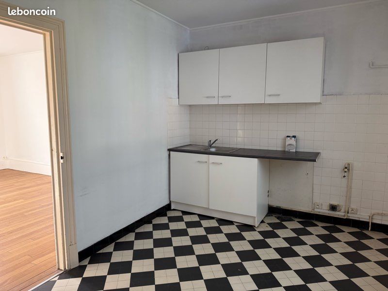 Appartement 2 pièces 46 m² · à Moulins · 46 m² · 530 €/mois