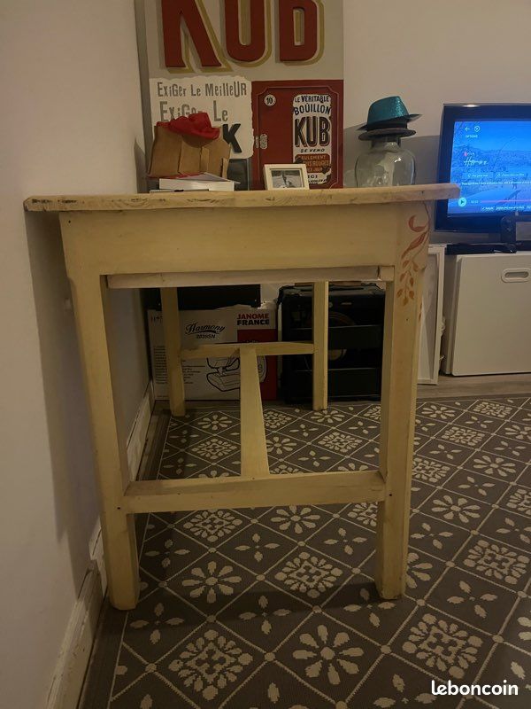 Bureau en bois 1mx60cm (image 2)