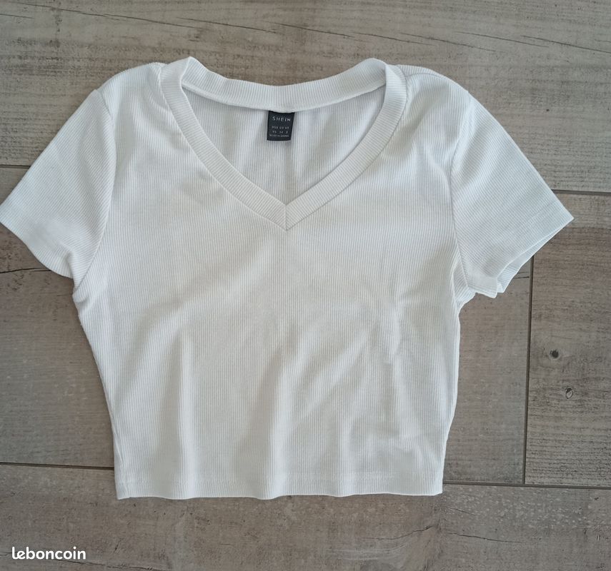 Tee shirt manches courtes femme taille 34/XS Vêtements - Main Image