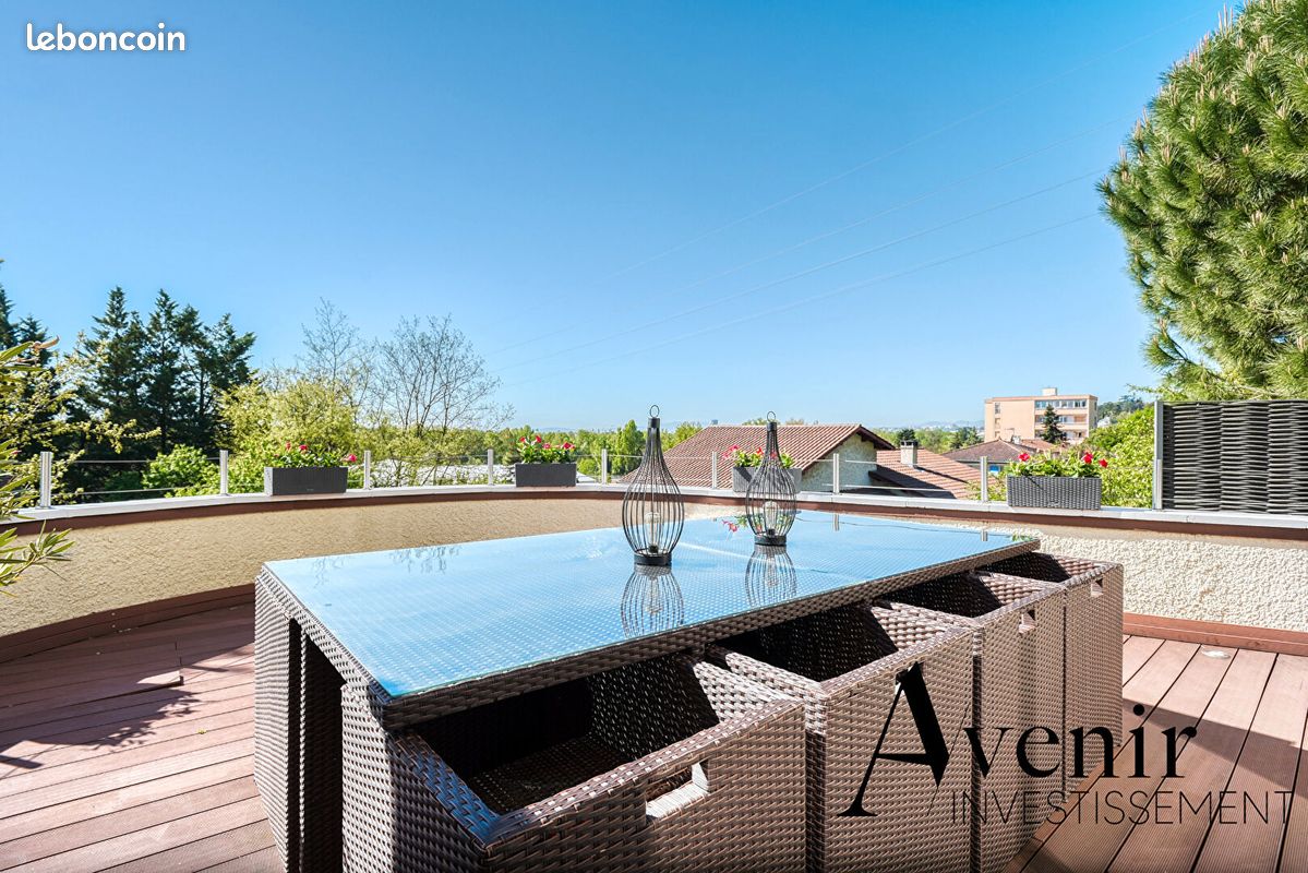 Maison 7 pièces 221 m² · à Lyon · 221 m² · 875 000 €