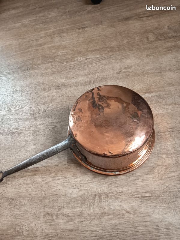 Vente Ensemble de 5 casseroles en cuivre + barre murale fer forgé – déco cuisine vintage - Décoration