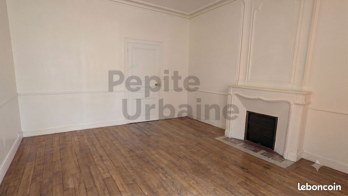 Appartement 4 pièces 71 m² · à Nantes · 71 m² · 910 €