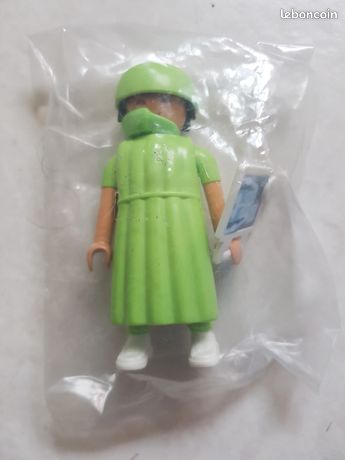 PLAYMOBIL Hôpital Salle d'opérations avec personnages Jeux