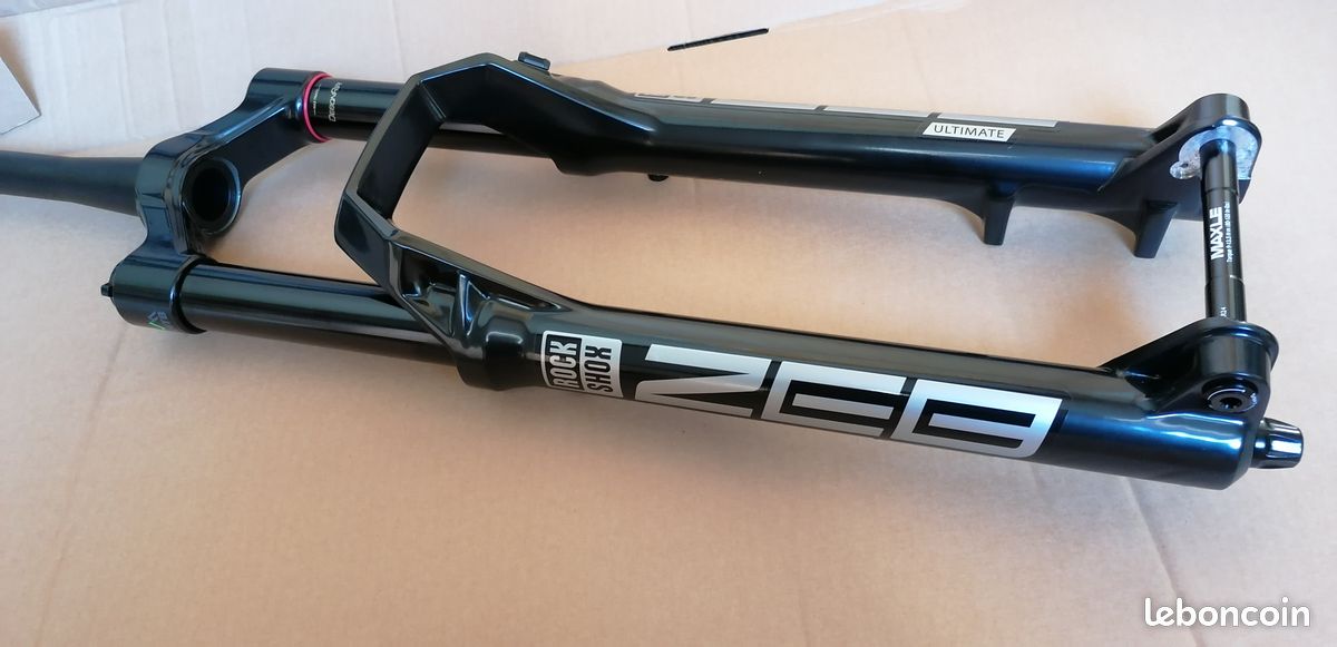 Fourche Neuve Rockshox ZEB BASE RC 29