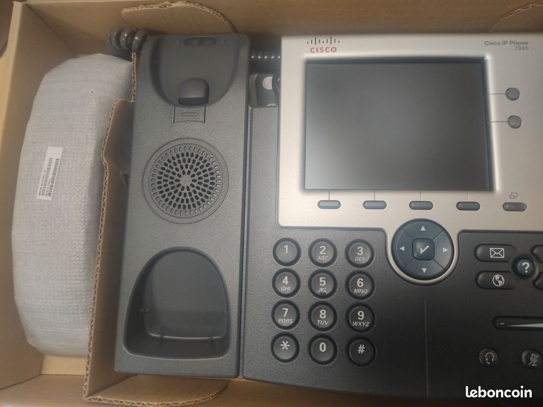 Cisco IP Phone CP-7945G – Téléphone IP Professionnel Gigabit avec Écran Couleur (image 4)