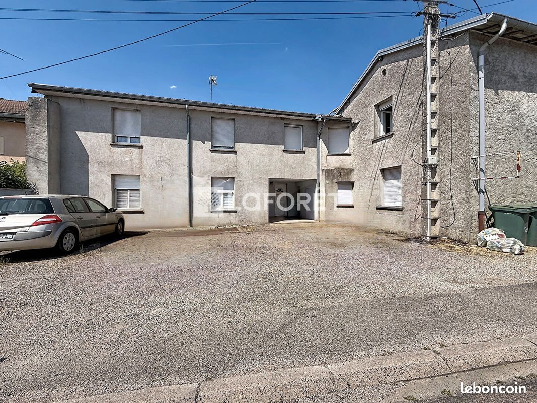 Immeuble 16 pièces 354 m² · à Ménil-en-Xaintois · 354 m² · 193 000 €