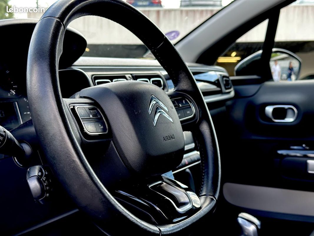 Citroen c3 iii 1.2 puretech 82 s&s shine (image 12)