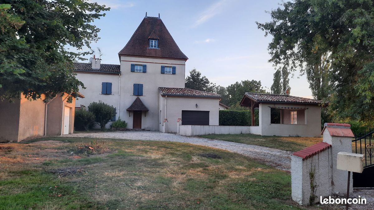 Maison 6 pièces 170 m² · à Nérac · 170 m² · 940 €/mois