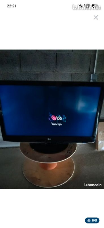 Urgent Téléviseur LG 119 CM full HD avec télécommande universelle (image 6)