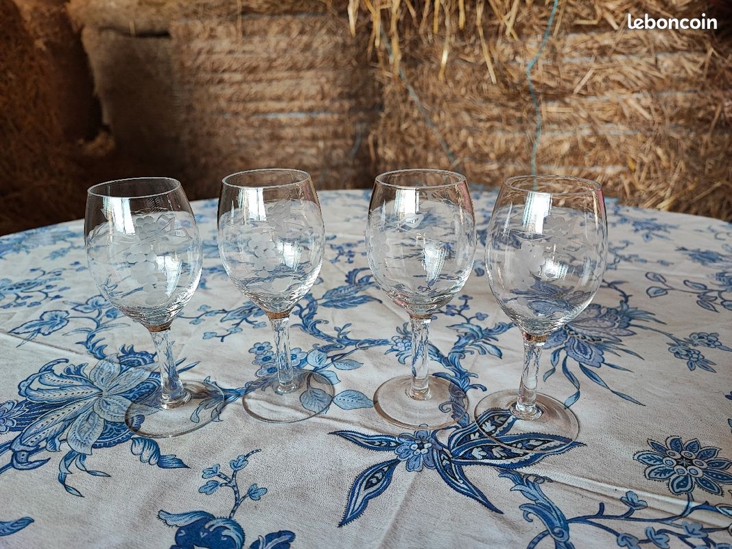 Lot de 4 Verres Degustation (image 1)