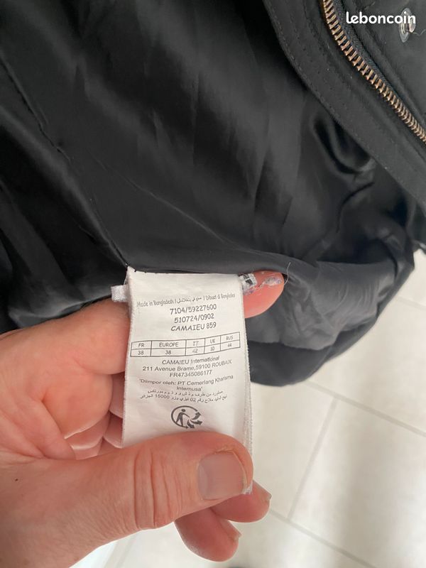 Robe Noire Camaieu Taille 38 - Style T-shirt, Longueur Genoux, Occasion En Très Bon état