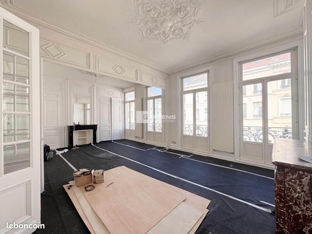 Appartement 4 pièces 125 m² · à Lille · 125 m² · 2 060 €/mois