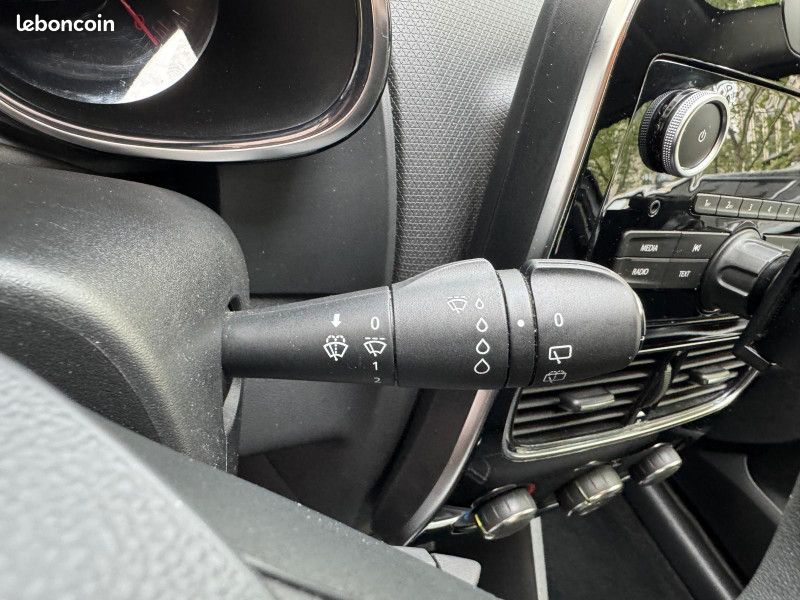 Renault CLIO IV 1.2 16V 75CH ESSENCE CRIT AIR 1 (image 16)