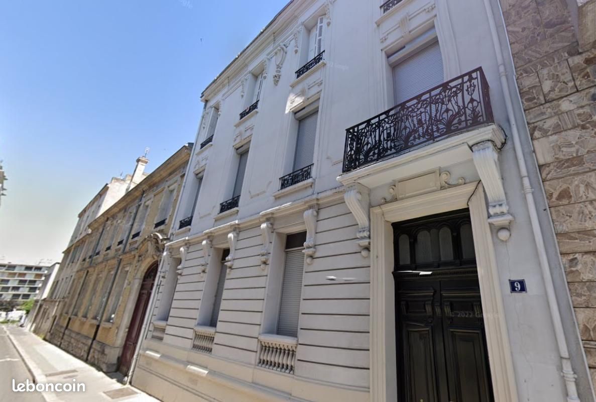 Appartement 6 pièces 116 m² · à Saint-Étienne · 116 m² · 970 €/mois